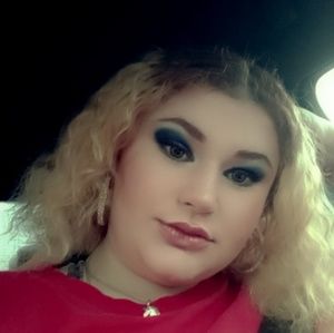 Meet your Posher, Jade